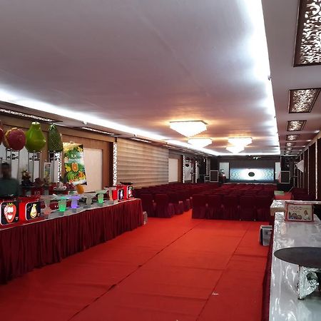 Hotel Landmark Shimla Esterno foto