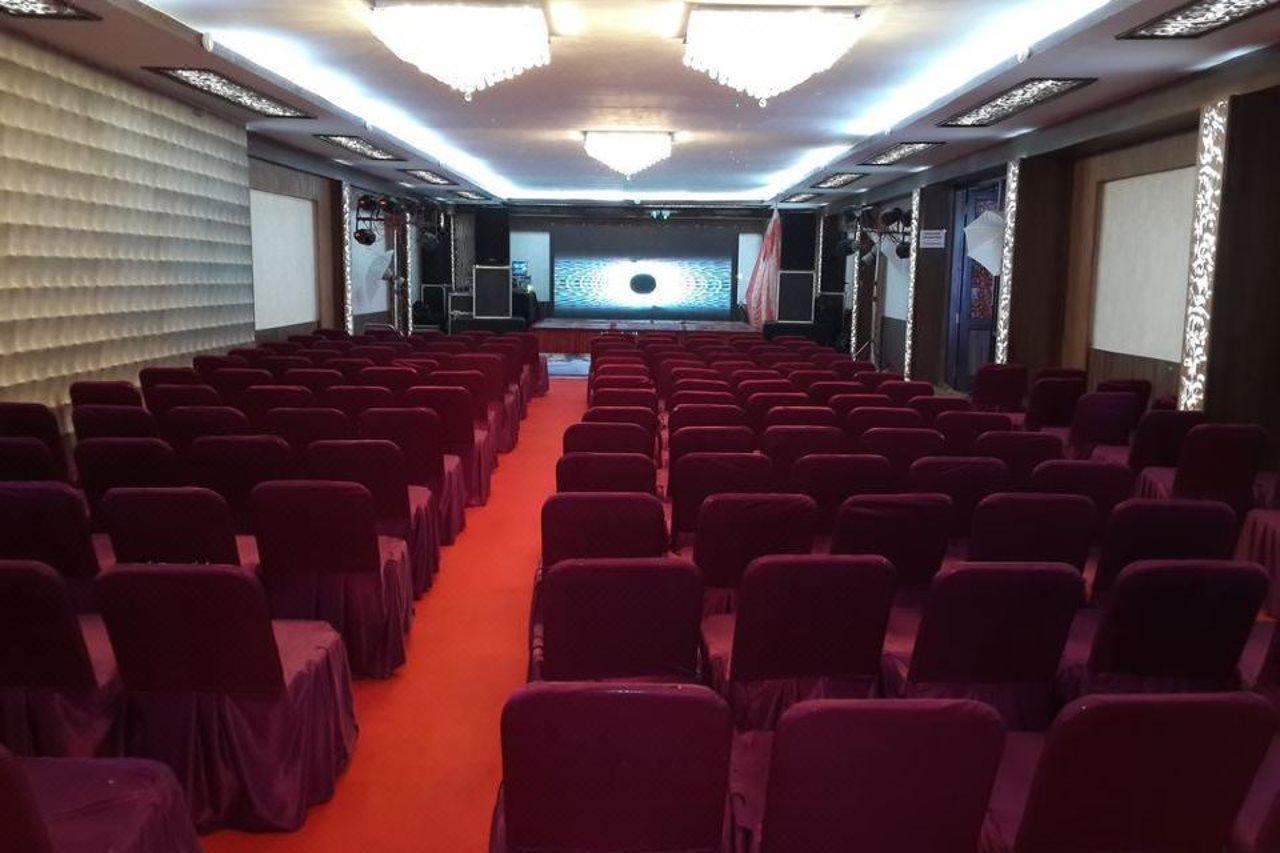 Hotel Landmark Shimla Esterno foto