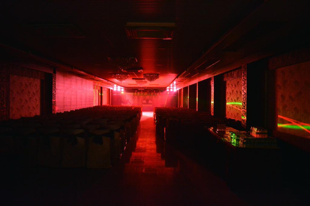 Hotel Landmark Shimla Esterno foto