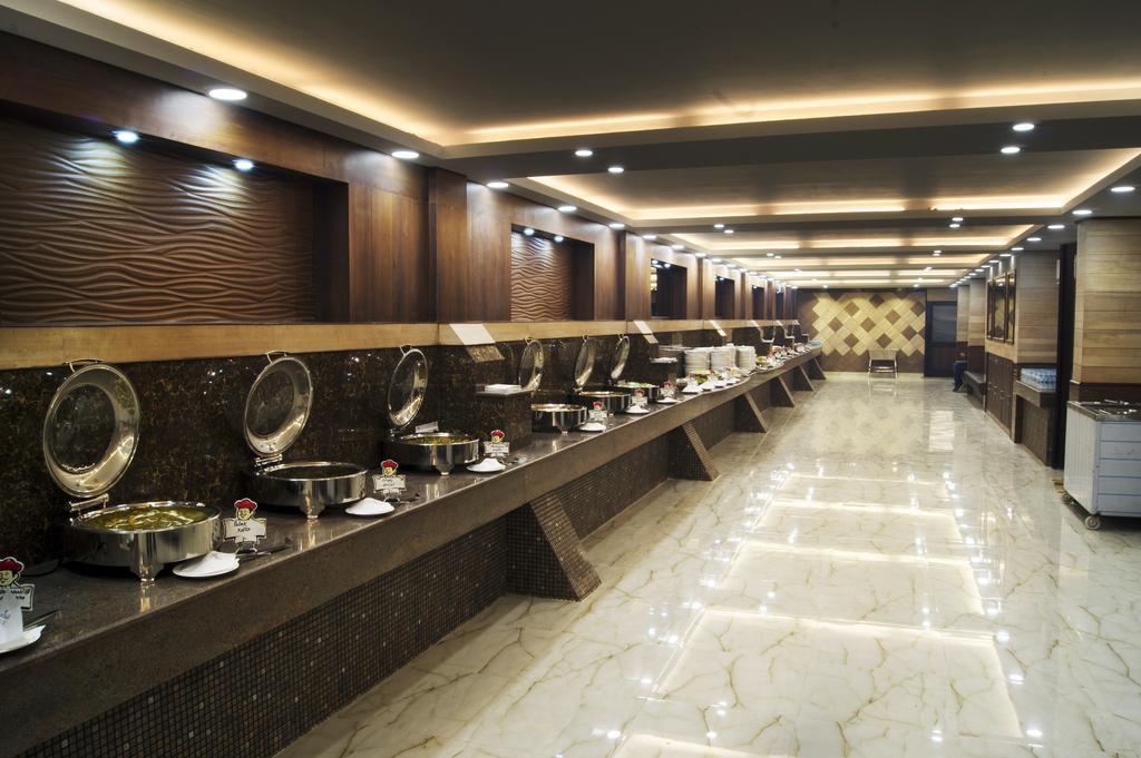 Hotel Landmark Shimla Esterno foto